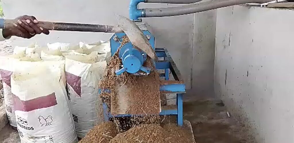 manure dryer machine in use
